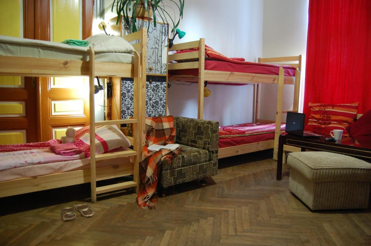 Hostel Drive Львів Екстер'єр фото