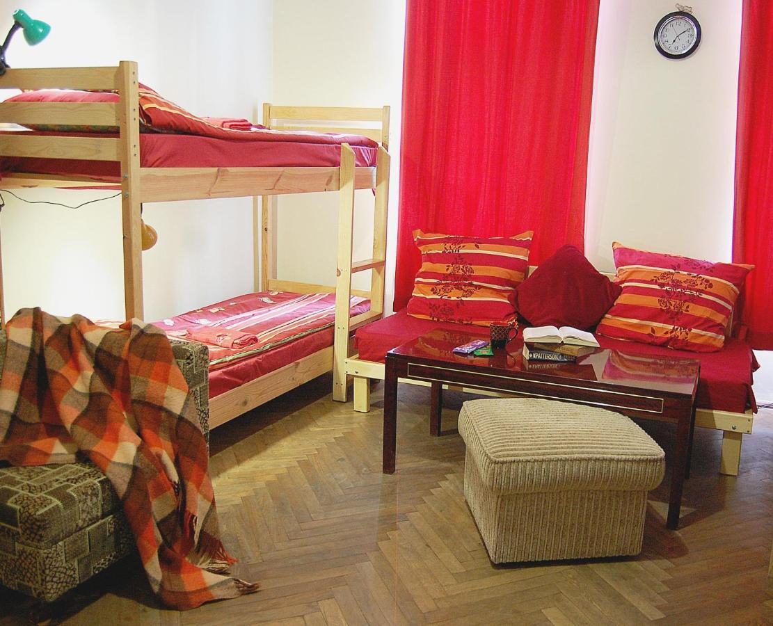 Hostel Drive Львів Екстер'єр фото