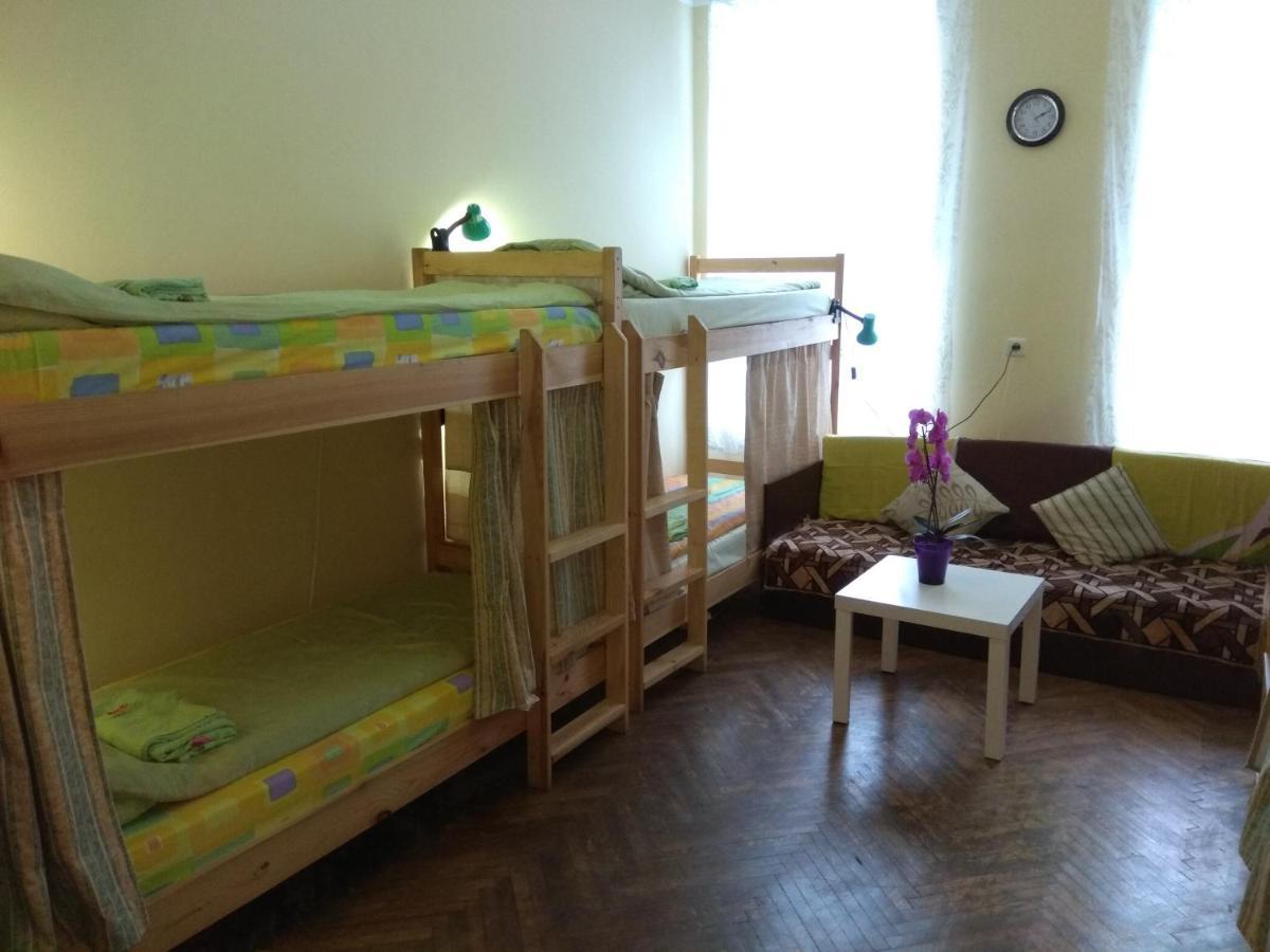 Hostel Drive Львів Екстер'єр фото