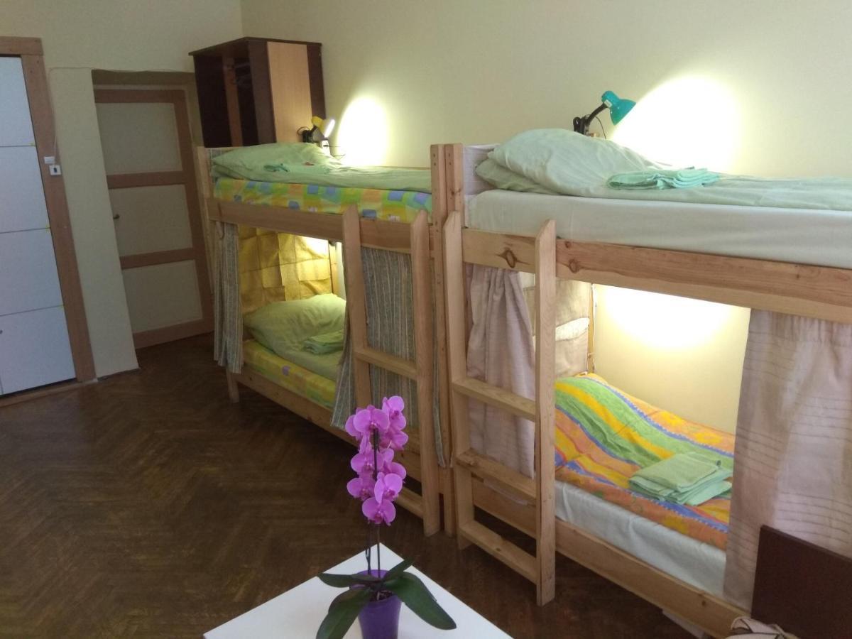 Hostel Drive Львів Екстер'єр фото
